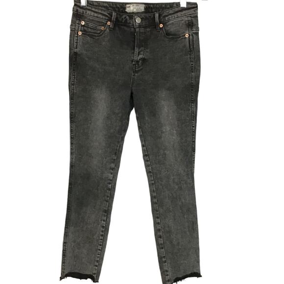 FREE PEOPLE Jeans Acid Wash Button Fly Raw Hem Ankle Dk Gray Skinny Jean sz 26 - Picture 2 of 11